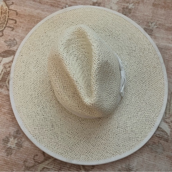 Free People x Olive and Pique Emma straw hat (Some flaws!!) - Picture 11 of 11